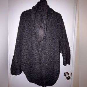 BCBGMaxAzria Charcoal Gray Knit Shawl-Collar Oversized Sweater